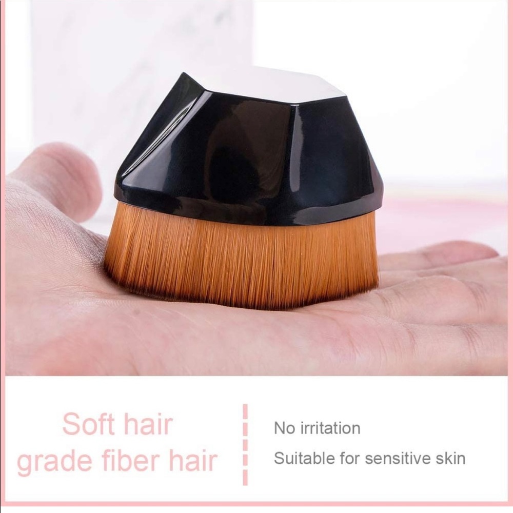 Kabuki Face Blush Liquid Powder Flat Top Brush for Blending with Protective Case